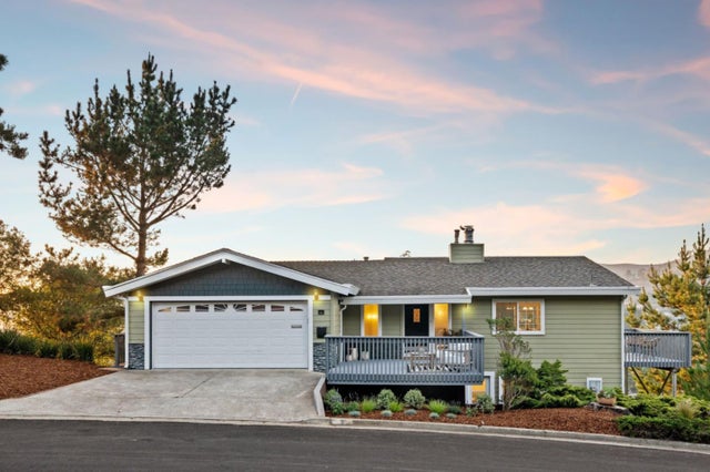 9 Humboldt Ct, Pacifica