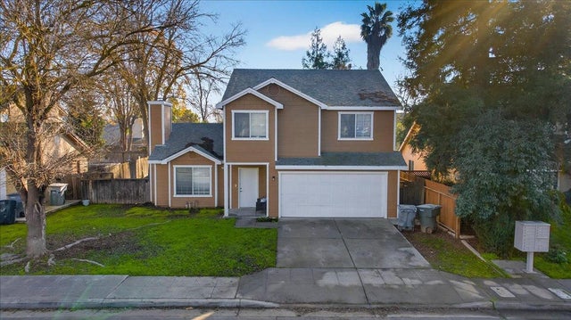 4639 W Saginaw Way, FRESNO