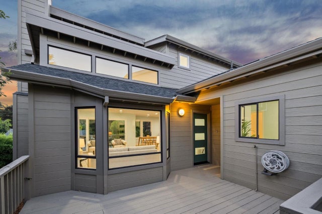 389 Avenue Granada, El Granada