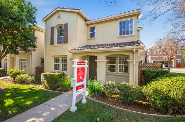 7942 English Oak Cir, GILROY