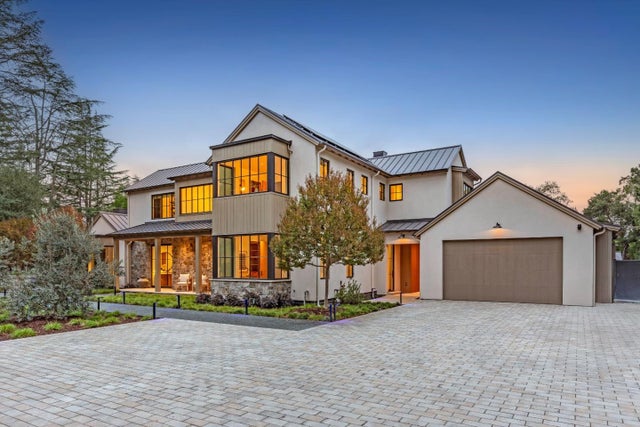 6 Cedar Ln, WOODSIDE