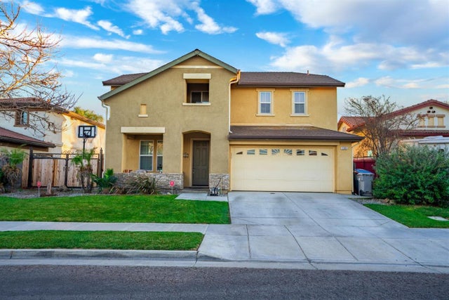 2385 S Creekside Dr, LOS BANOS