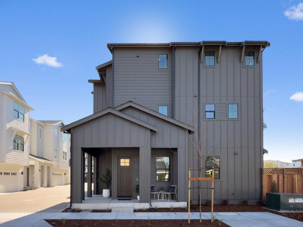 44 Sunnyside Ave, CAMPBELL