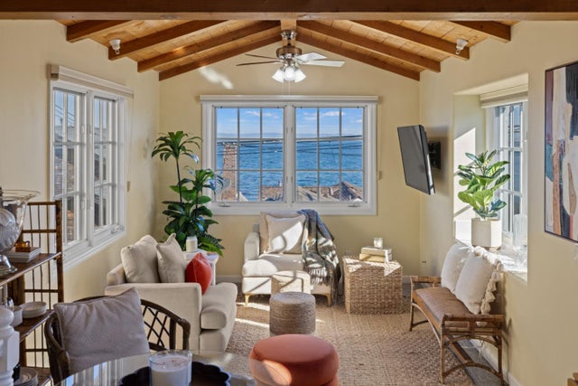 715 Mermaid Ave, PACIFIC GROVE