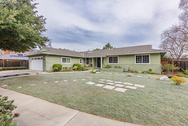 1496 Barton Dr, SUNNYVALE