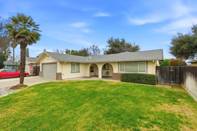 2425 Meadow Rue Dr, MODESTO