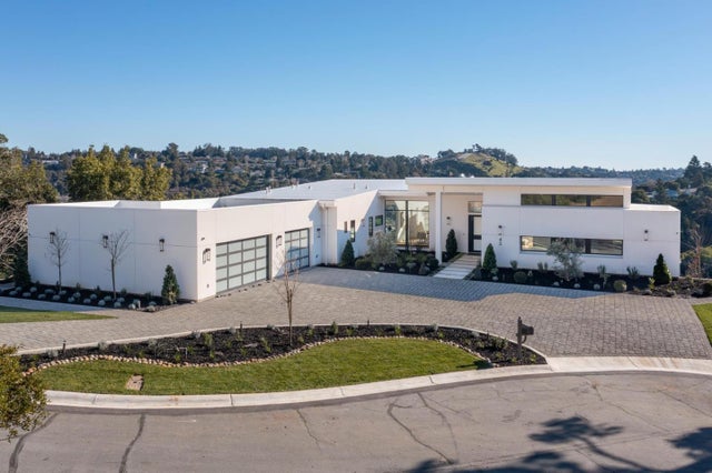 45 Calaveras Ct, Hillsborough