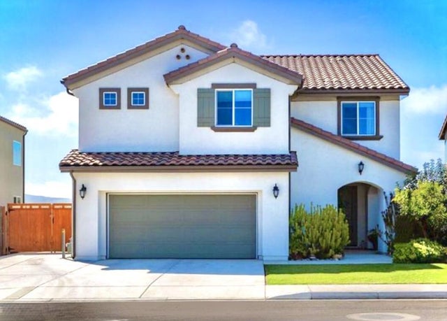 211 Las Flores Dr, GUADALUPE