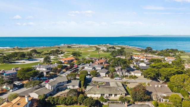 2959 Lake Rd, PEBBLE BEACH