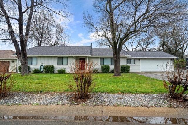 7235 Amigo Way, REDDING