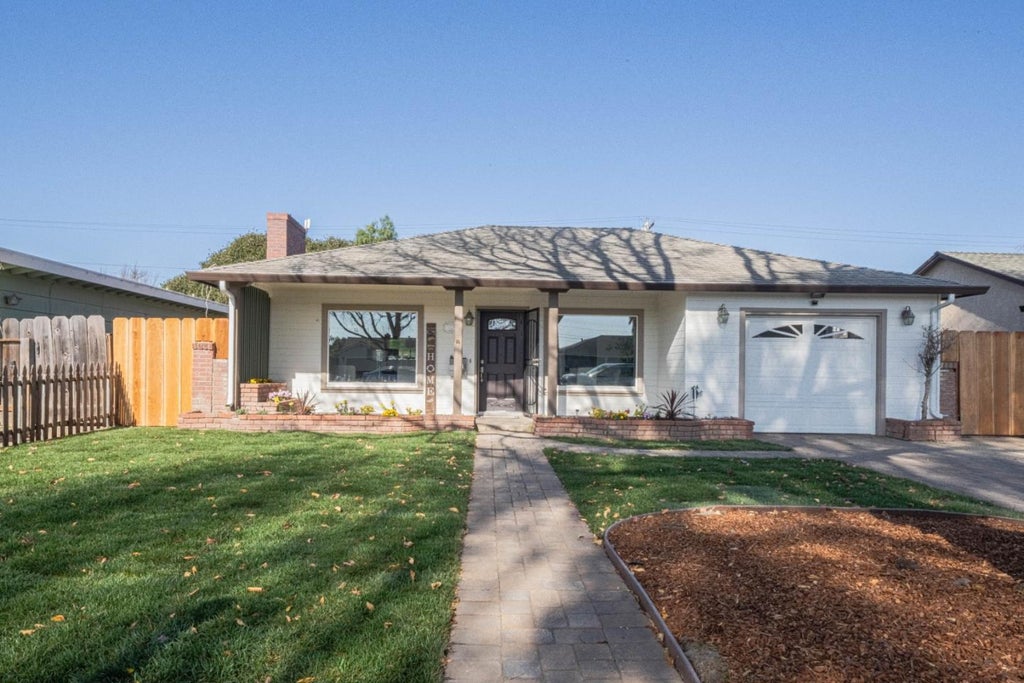 323 Chaparral St, SALINAS