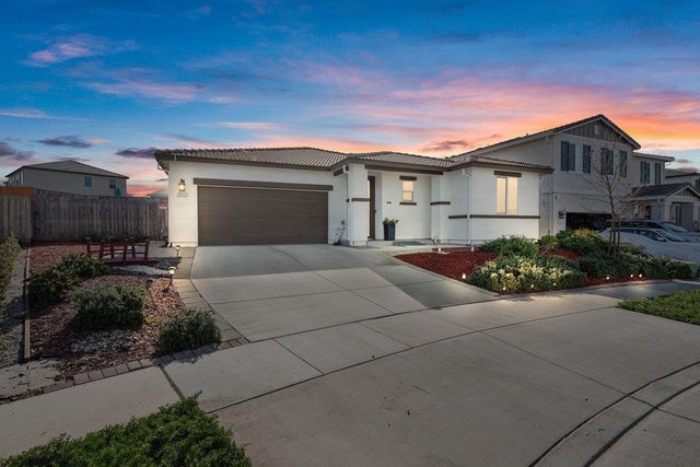 2111 Rosewood Dr, Hollister