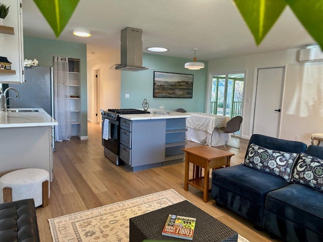 755 Pino Way, Salinas