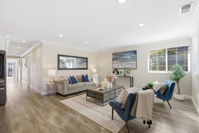 2212 Dumbarton Ave, East Palo Alto