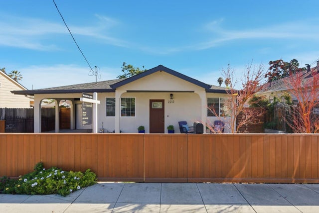 2212 Dumbarton Ave, East Palo Alto