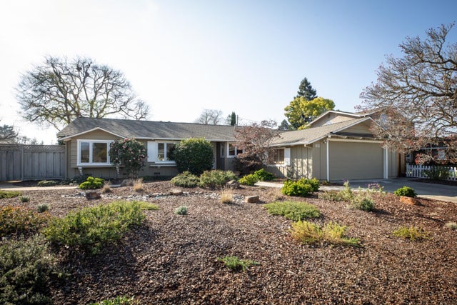 1011 Tulane Dr, MOUNTAIN VIEW
