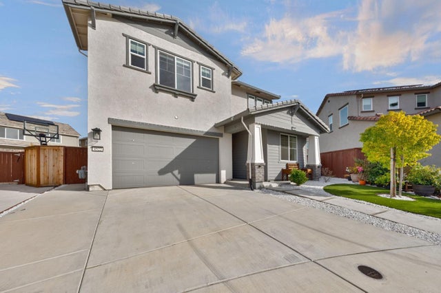 4522 Drowsy Water Way, FOLSOM