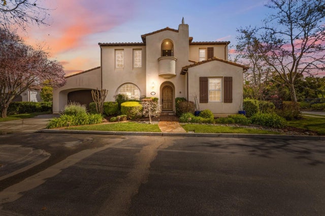 1826 Club Dr, GILROY