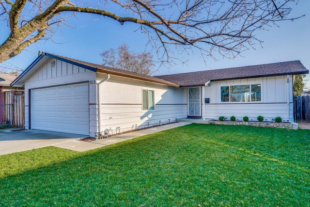 961 Lambaren Ave, Livermore