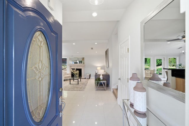 1723 El Verano Way, BELMONT