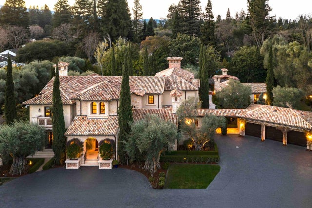 35 Barry Ln, ATHERTON