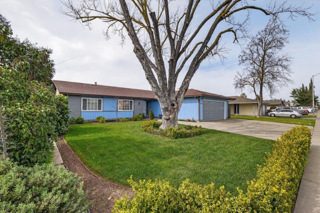 865 Locust Ave, MANTECA