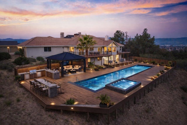 1501 Welburn Ave, Gilroy