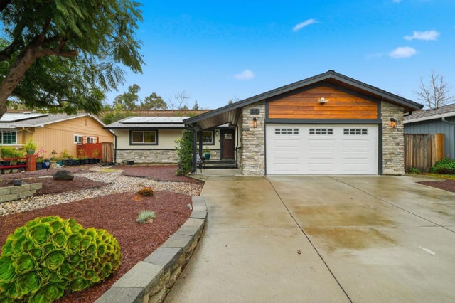 847 San Luppe Dr, Mountain View