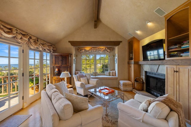 Santa Fe 3 Se Of 4th, CARMEL