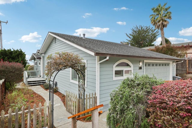 696 Francisco St, EL GRANADA