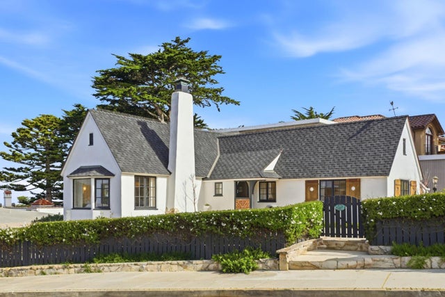 115 1st St, PACIFIC GROVE