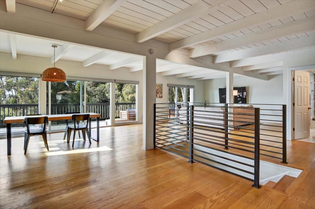 2323 Mastlands Dr, OAKLAND