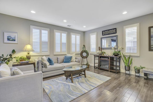 131 Lusitano, GILROY