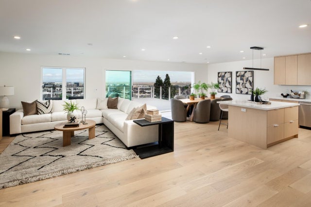 1689 Sunnyslope Ave, BELMONT