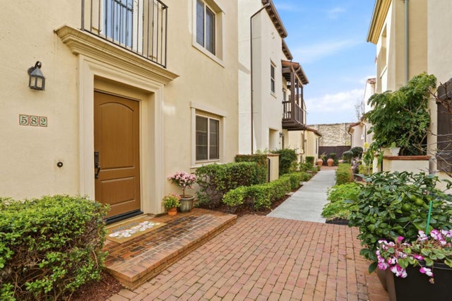 582 Ginkgo Ter, FREMONT