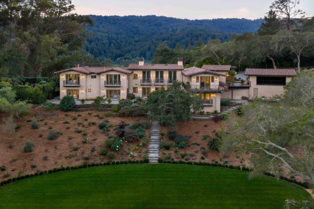 307 Olive Hill Ln, Woodside