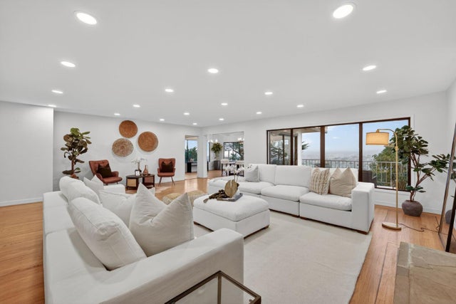 72 Cresta Vista Dr, San Francisco