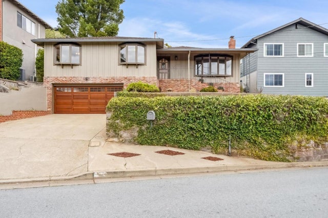 224 Highland Ave, SAN CARLOS