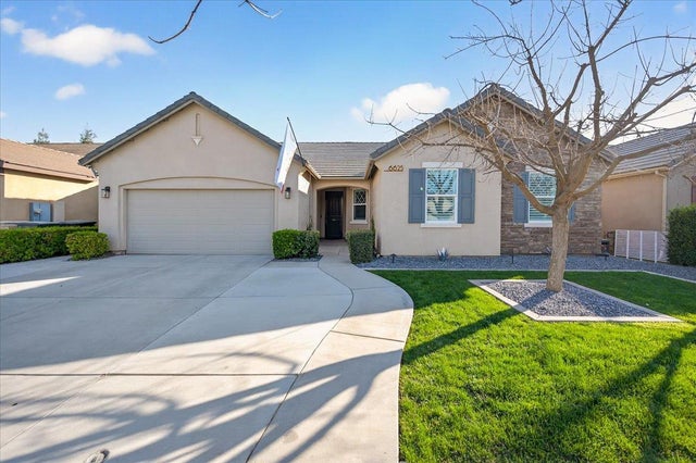 6625 W Vine Ct, VISALIA