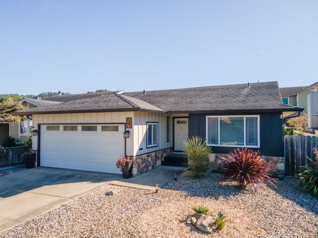567 Terrace Ave, Half Moon Bay