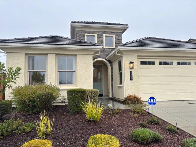 1507 Santana Ranch Dr, HOLLISTER