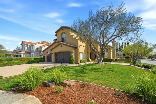 832 English Walnut Way, MORGAN HILL