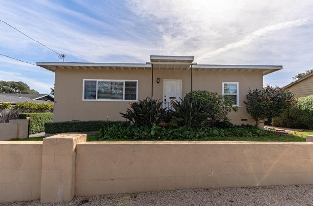 89 Via Descanso, MONTEREY