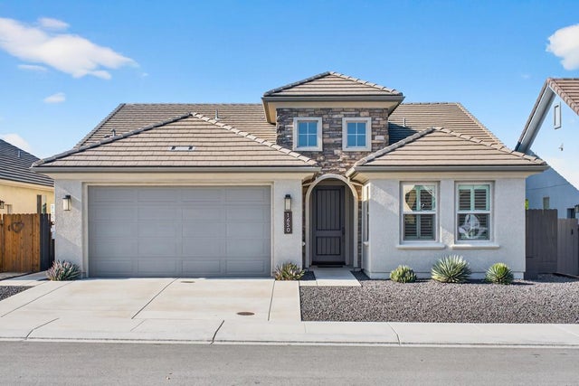 1650 Clover Ct, Hollister