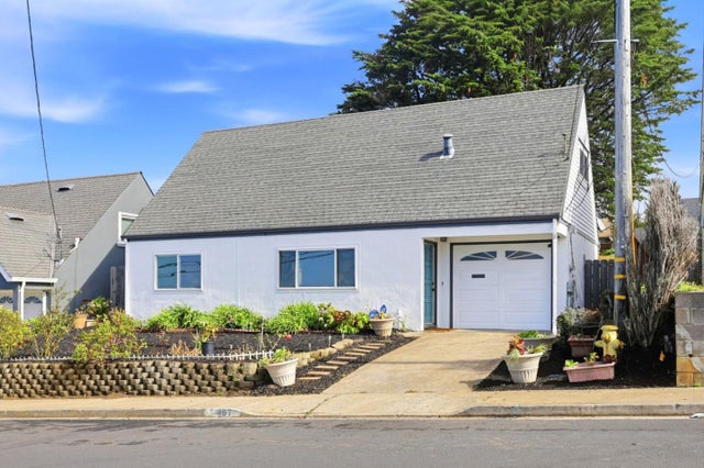 467 Heathcliff Dr, PACIFICA