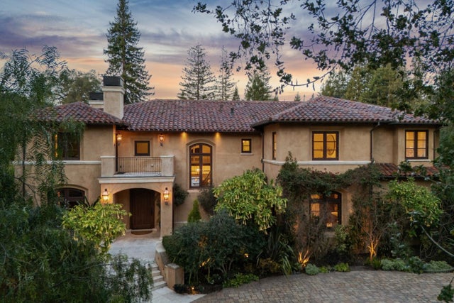 2 Somerset Ln, Atherton