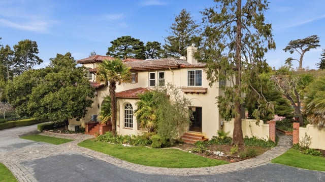 730 Hillsborough Blvd, HILLSBOROUGH