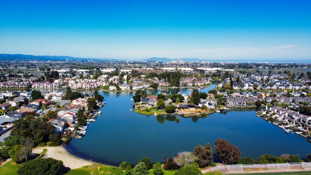 516 Cringle Dr, Redwood City