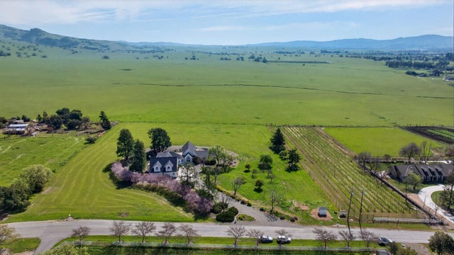 621 Carpenter Dr, HOLLISTER