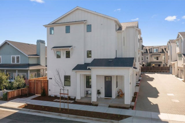 101 Sunnyside Ct, CAMPBELL